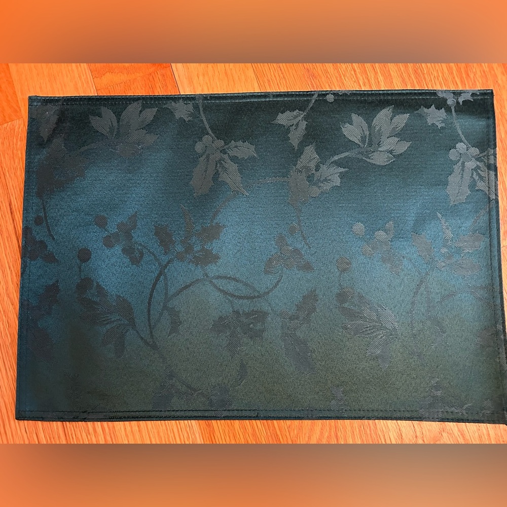 Elegant Green-on-Green Fabric Placemat Set (4)